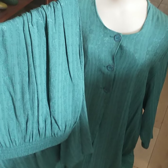 🇨🇦 Viva Moda by Paris Dress Suit - Picture 4 of 7